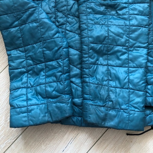 The North Face Women’s Puffer Jacket in Light Blue Size S - Picture 14 of 14
